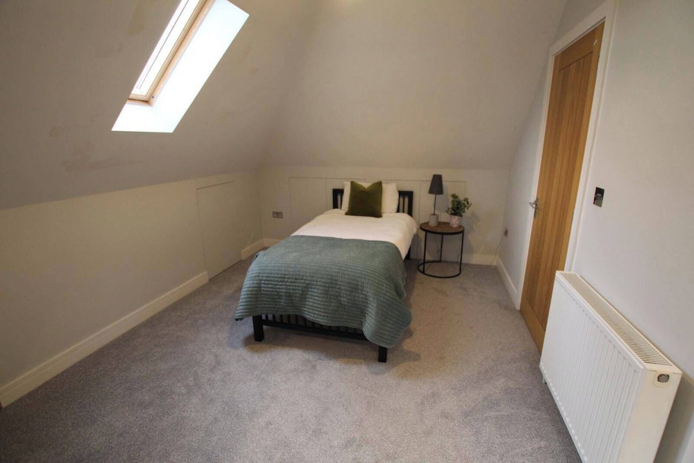 Essex Luxury Retreat With 6 Bedrooms