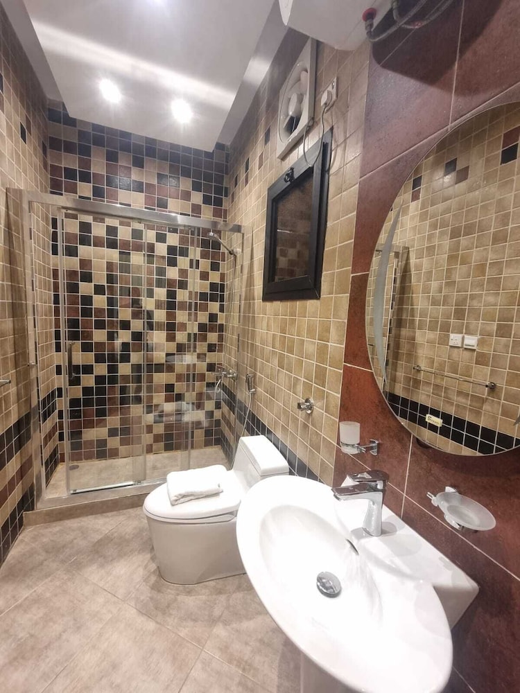 Hometel Khozama Jed