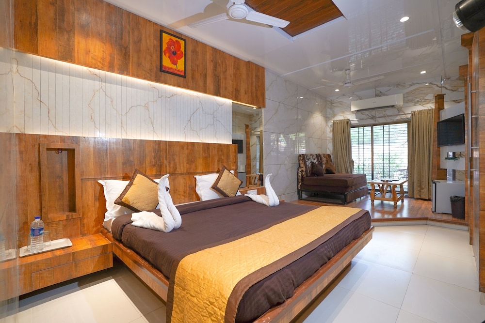 Hotel Kumar Plaza