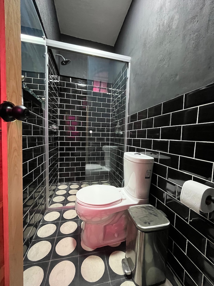 Homestal California Hostal Tlaquepaque