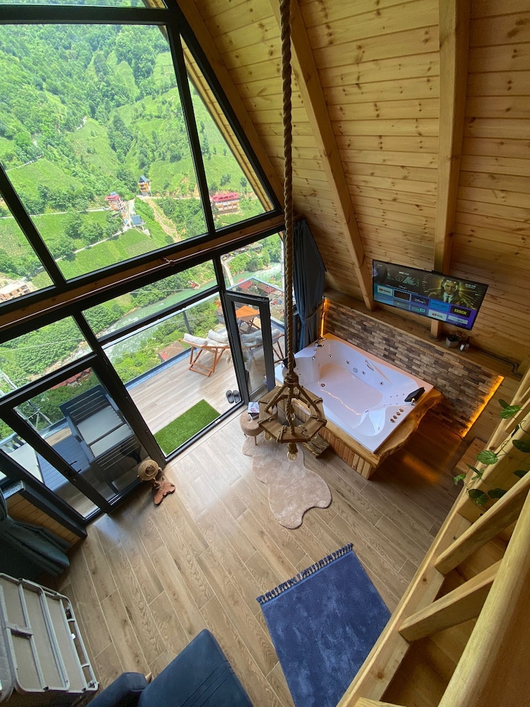 Valent Suit Bungalov