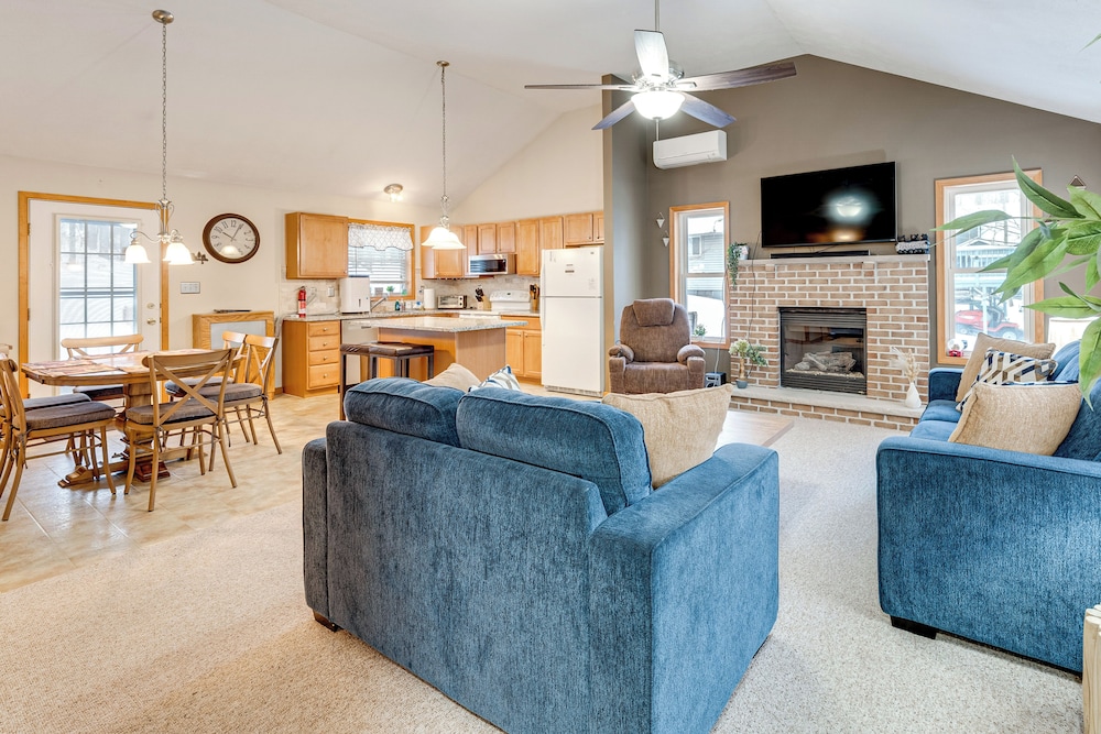 Arrowhead Lake Community Perks! Cozy Family Home
