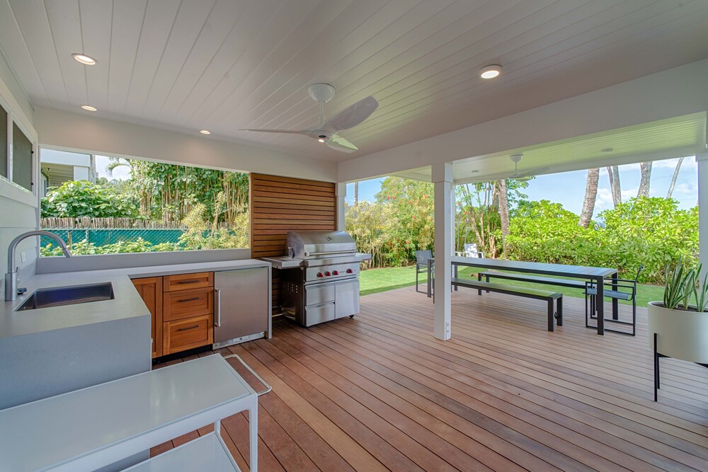 Hanalei Beachfront 3 Bedroom Home by RedAwning view 4