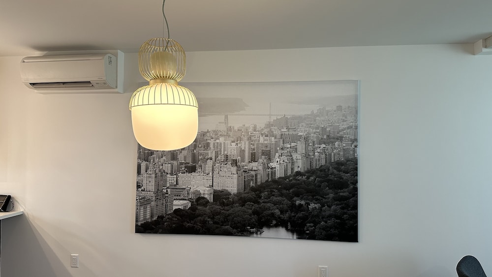 Vancouver Vacations - Ruby Red Cloud Homes Vancouver - Property Image 3