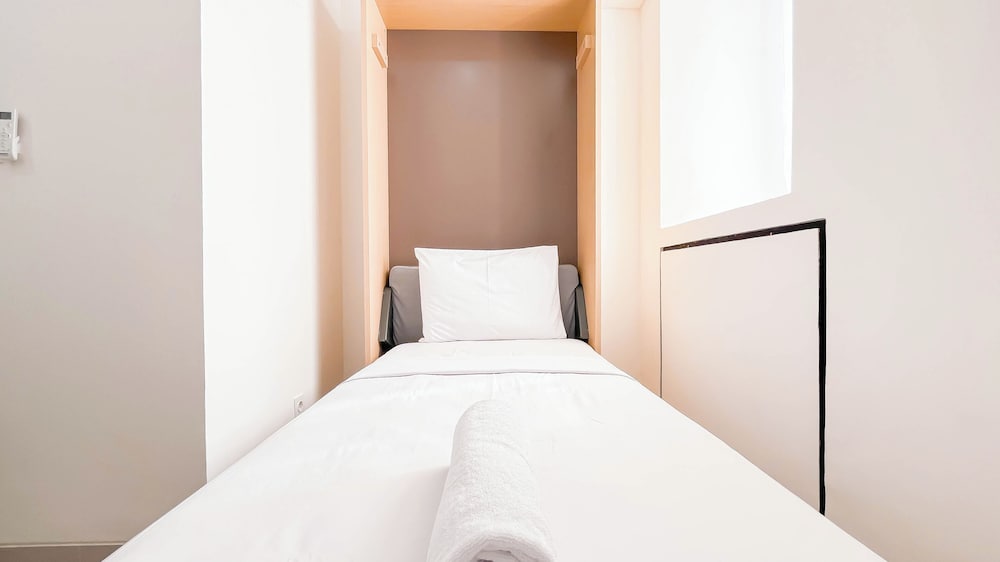 Comfortable Studio Room (No Kitchen) at Bandaraya - Tallasa City Makassar Apartment