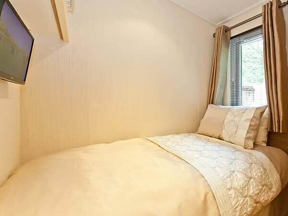 Beech Hill Lodge at Fallbarrow Park view 3