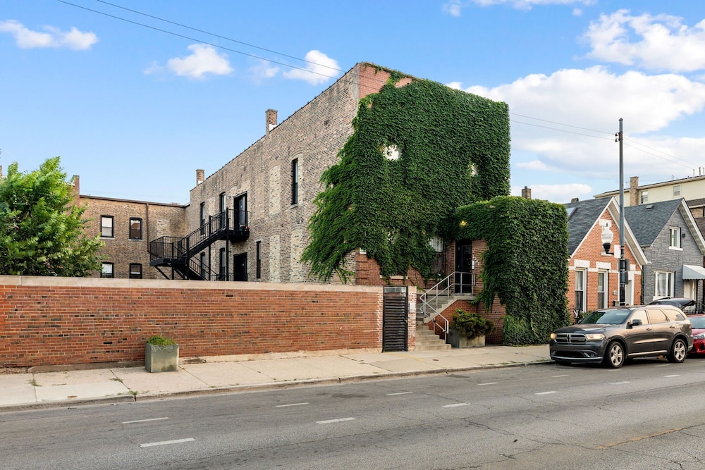 Chicago 2 Bed 2 Bed Comfy Home