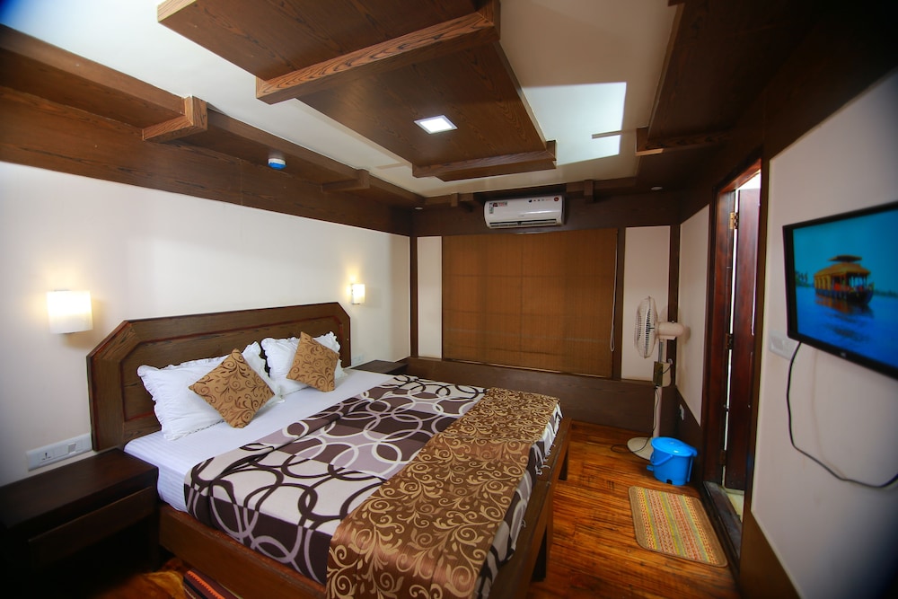 My Trip Houseboat
