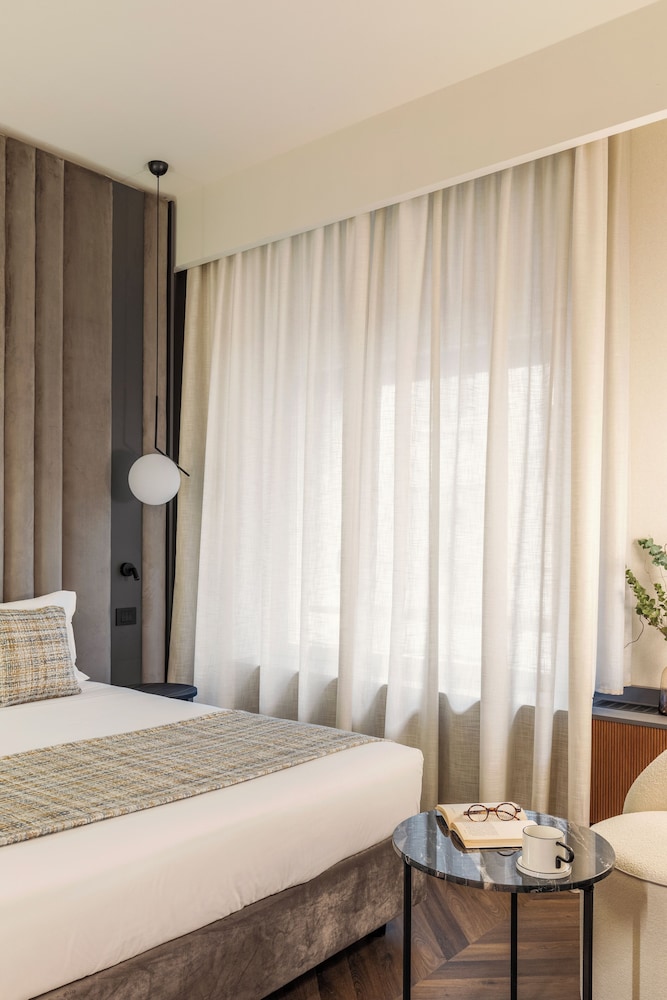 LUMERA STAY - Brera