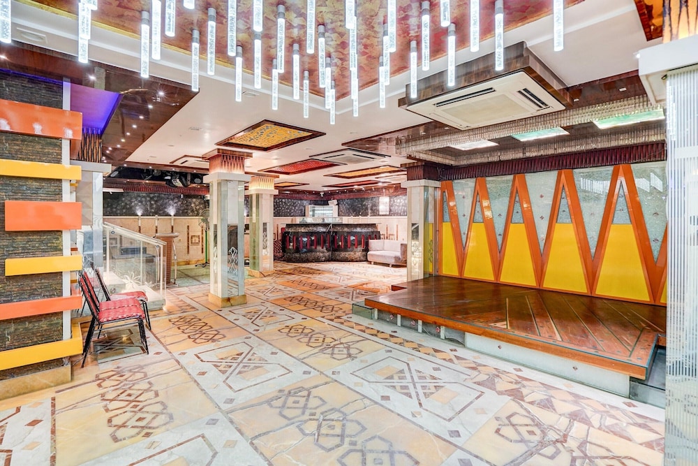 Modern Comfort Stays at Swarop Nagar Kanpur