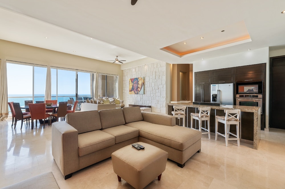 Encanto Living 1201 -4BR by Kivoya