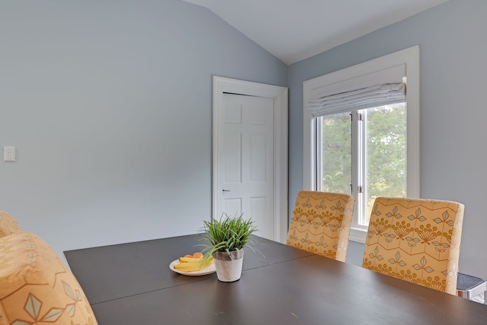 Gold Coast Getaway! Upscale Apt Near New Canaan