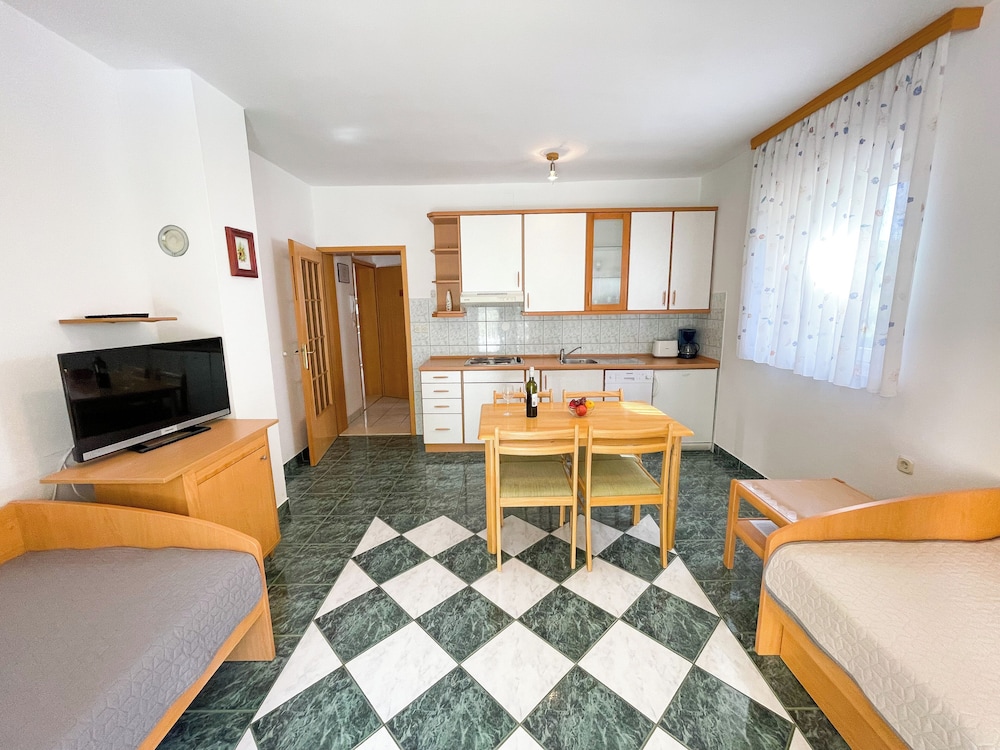 Apartman Ljiljana 1