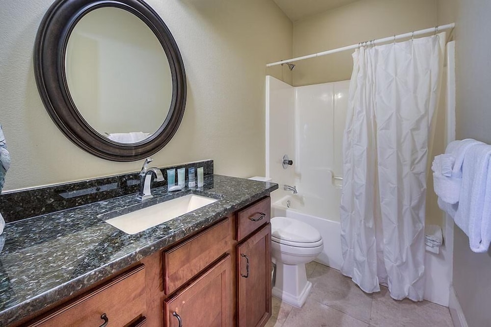 Acqualina 9 Bedroom Holiday Home by Five Star Properties