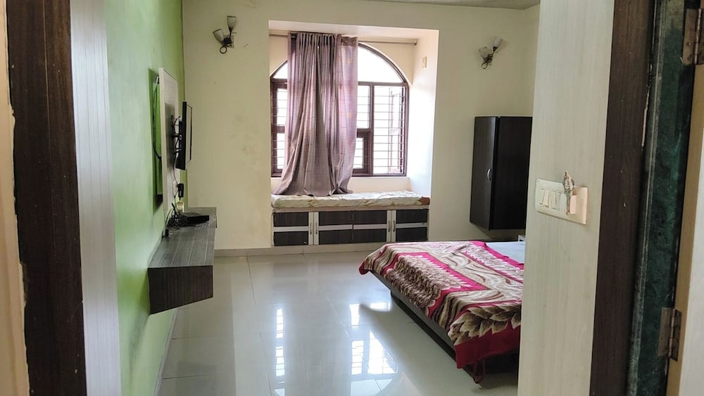 Mangal Murti Hotels Pvt. Ltd.