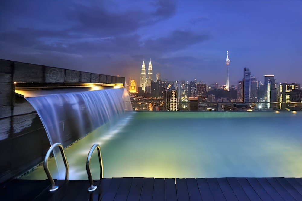 Regalia Residence KL Infinity Pool