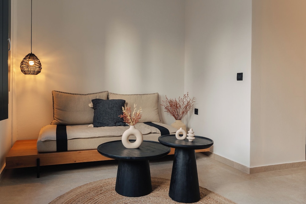 Erthā Suites with private pools