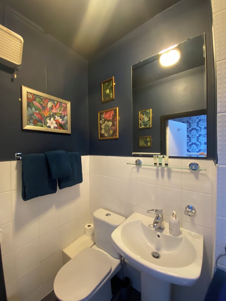 The Angove Guest House