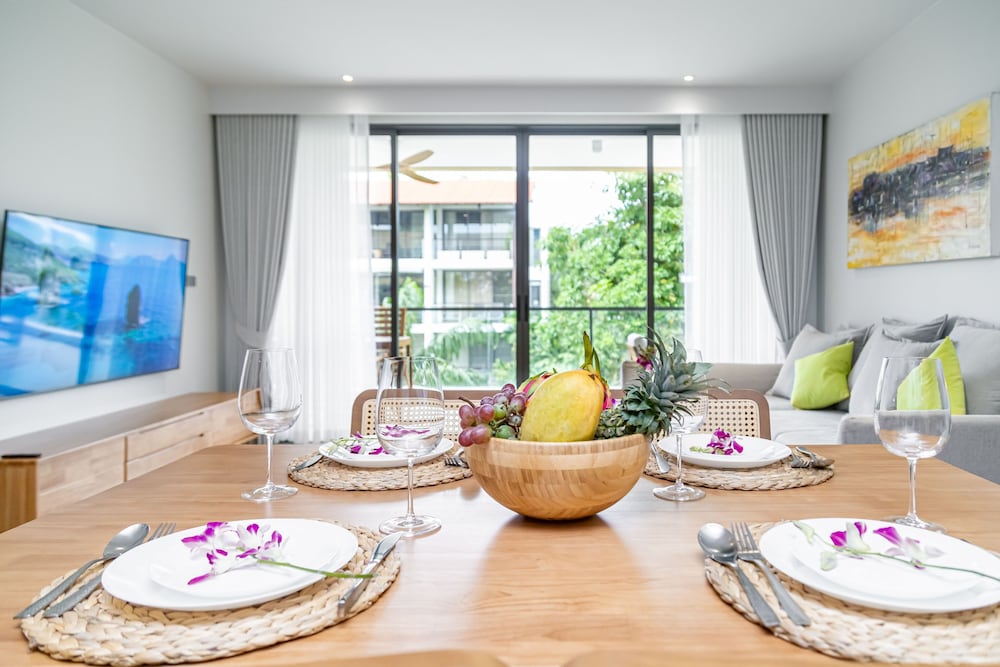 Seaside 2BR 200 m to BangTao beach