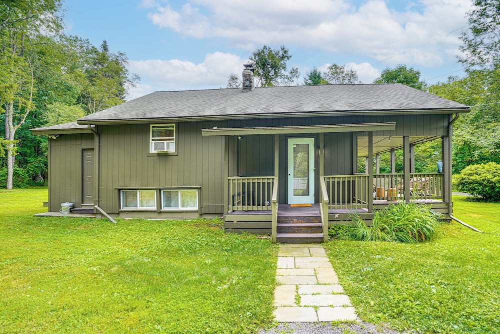 Games & Outdoor Entertainment: Upstate Family Home