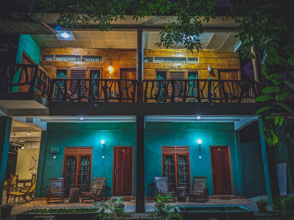 Sigiri Choona Lodge