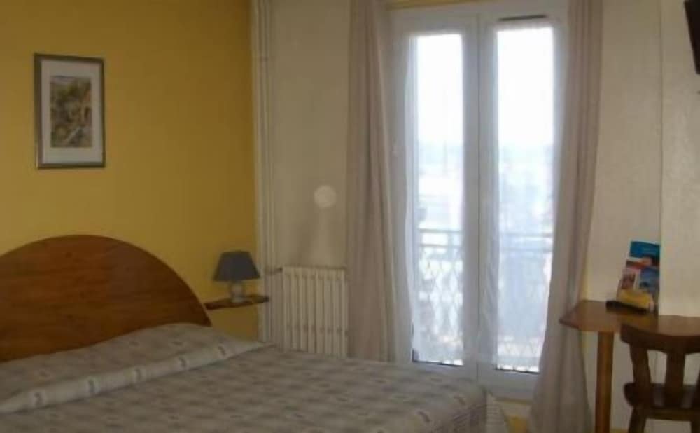 Valence Vacations - Hotel de Paris et des Voyageurs - Property Image 1
