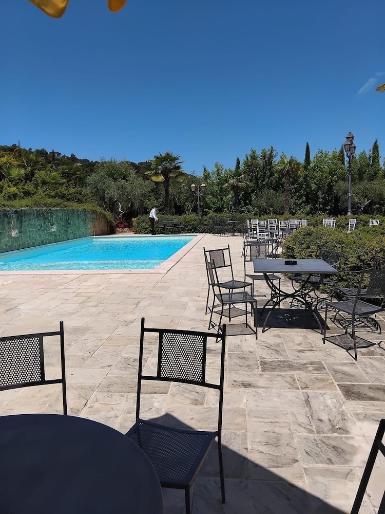 Borgo Sante Country House