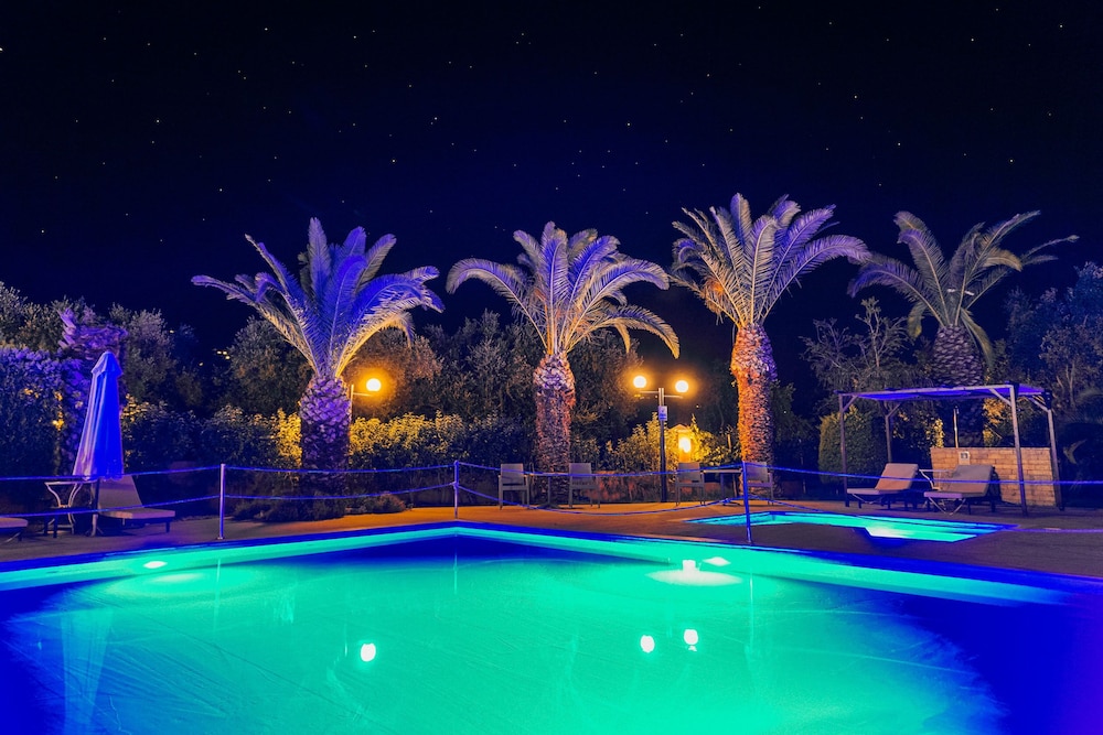 Apollo Resort Art Hotel photo 2