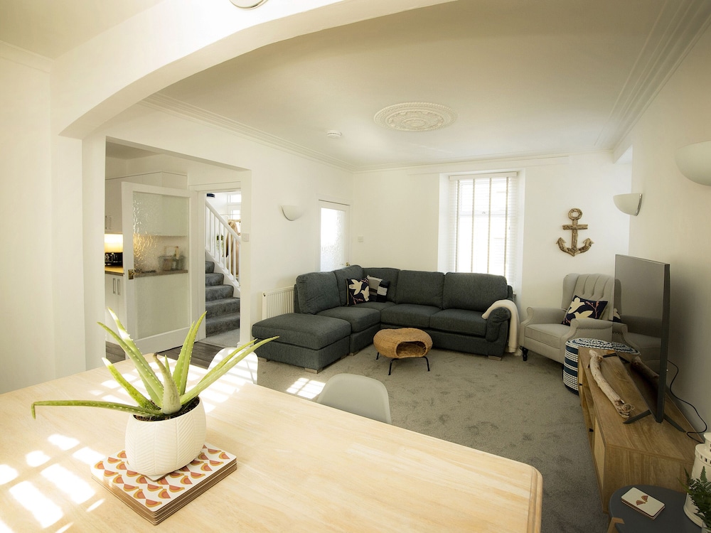 Sandpiper Cottage