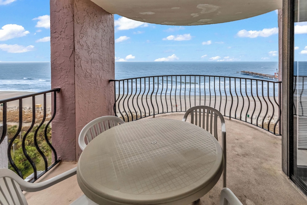 3 BR Palms Resort Oceanfront