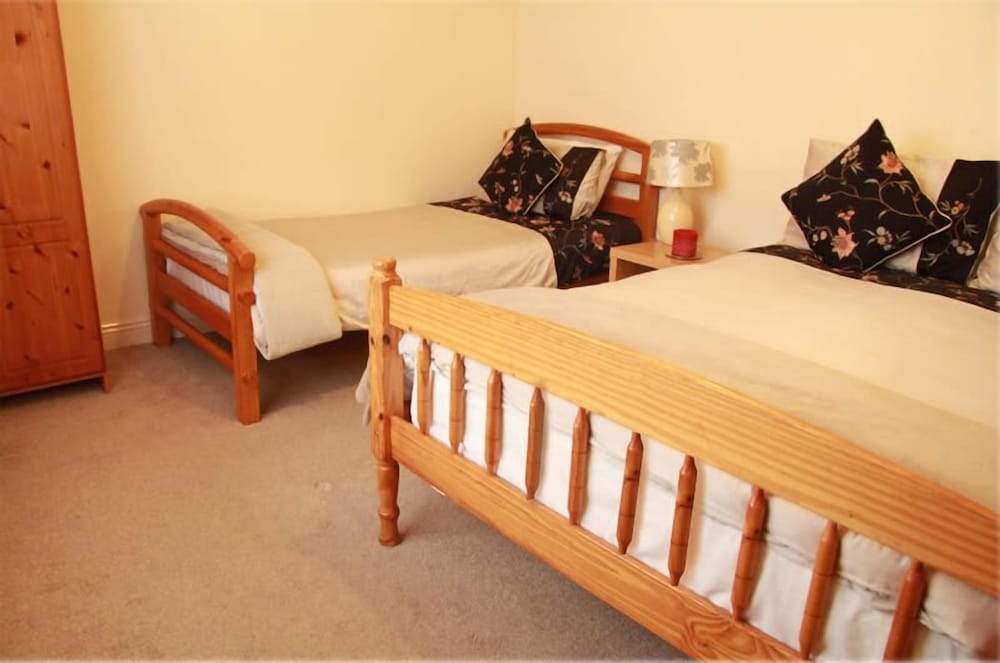 Seamount House BB - Property Image 1