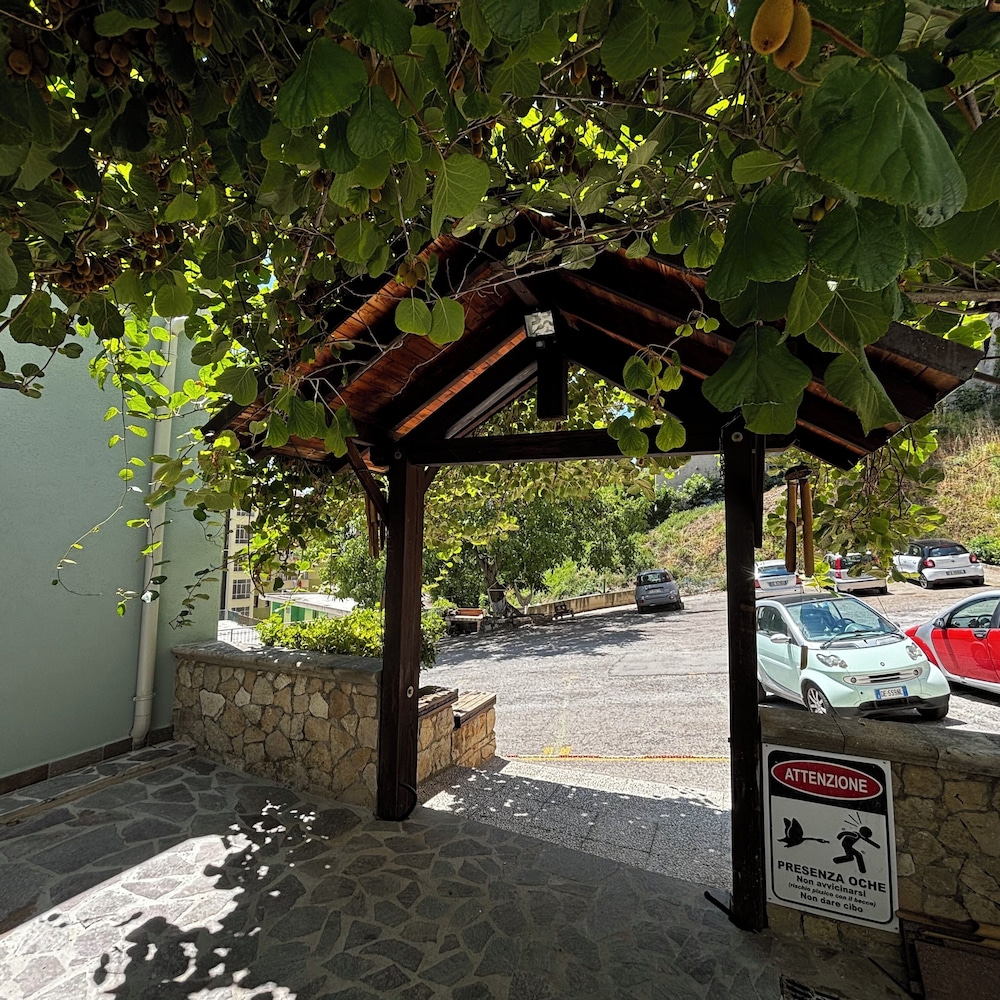 Room & Parking
