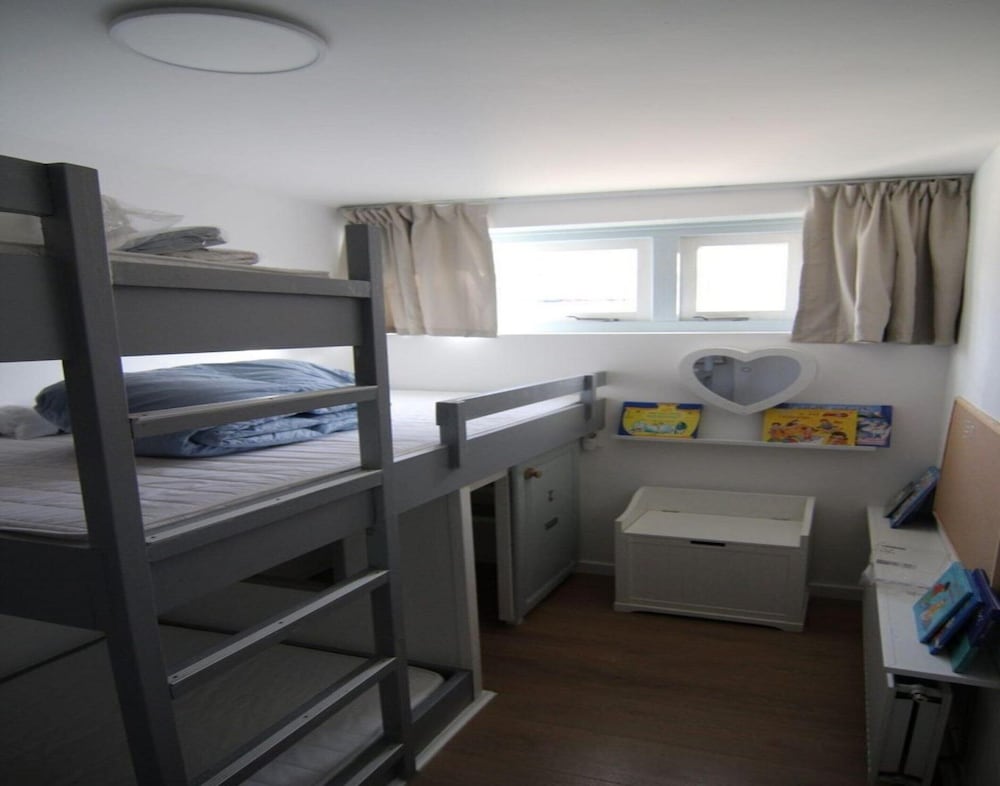 Furnished Bungalow Near Beach