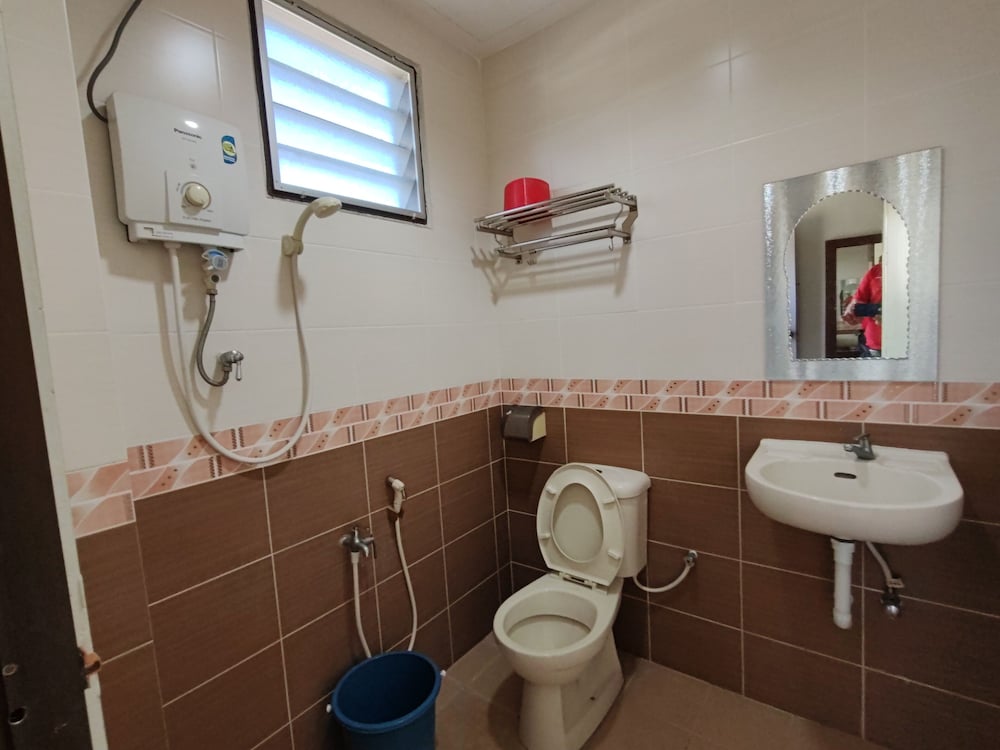 Lumut Villa Inn Homestay