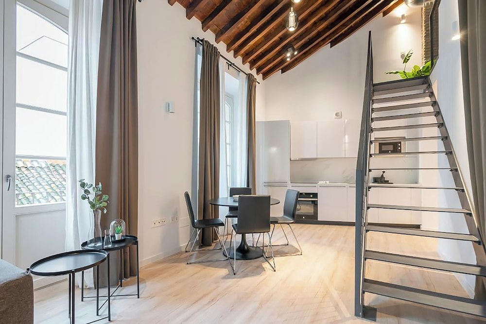Feelathome Conde Apartments