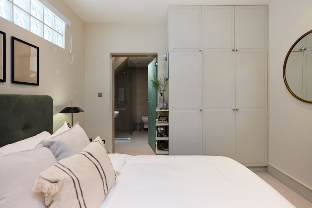 The Fulham Wharf - Glamorous 2bdr Flat With Garden
