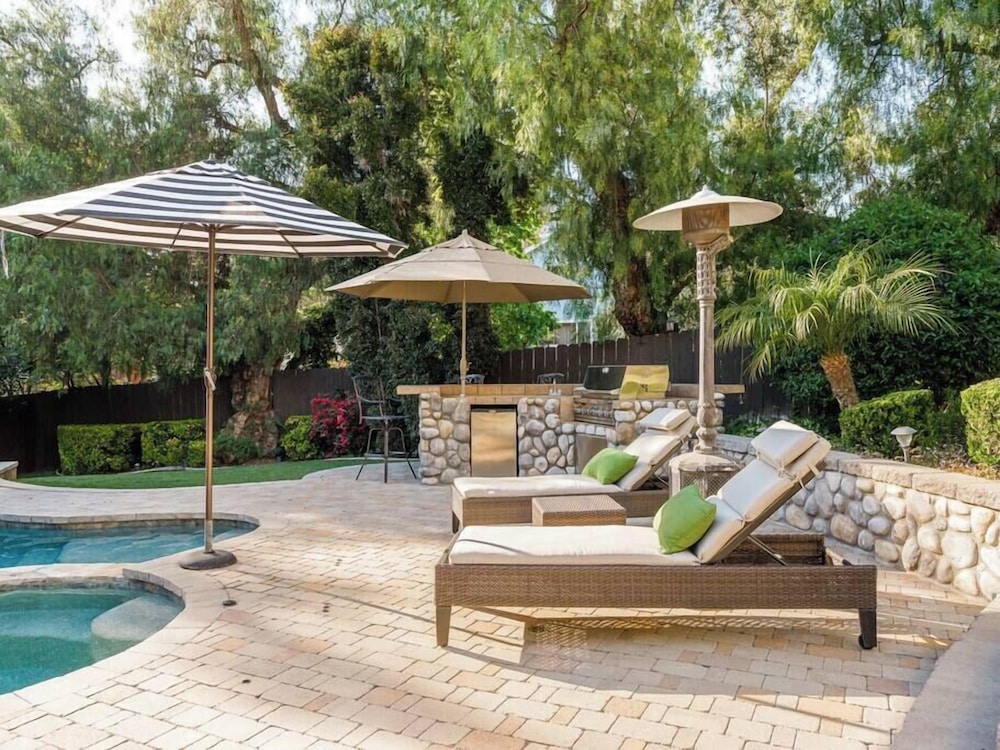 Luxury 5br 3 5ba w Pool Hot Tub