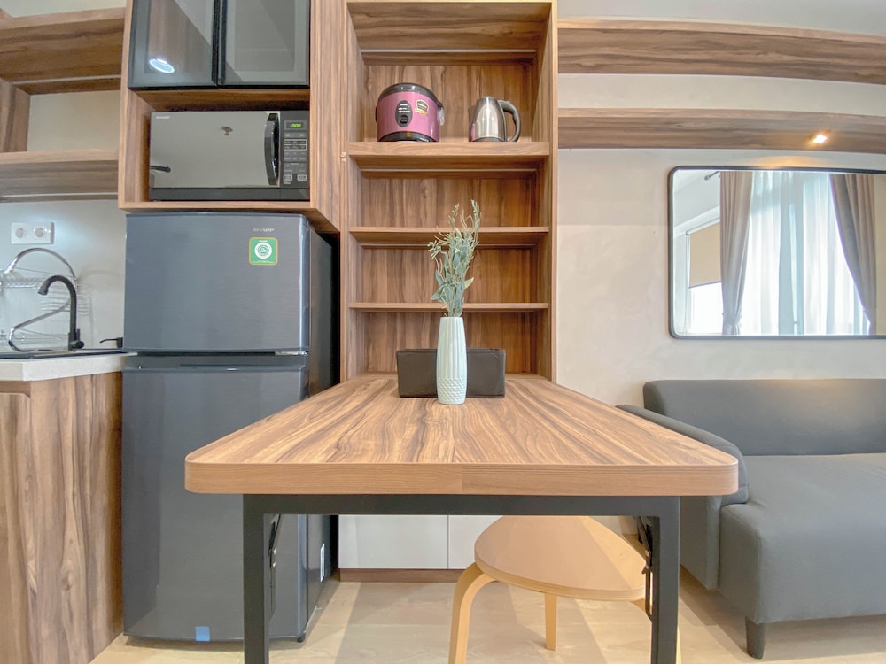 Cozy And Tranquil Studio Apartment Vasanta Innopark