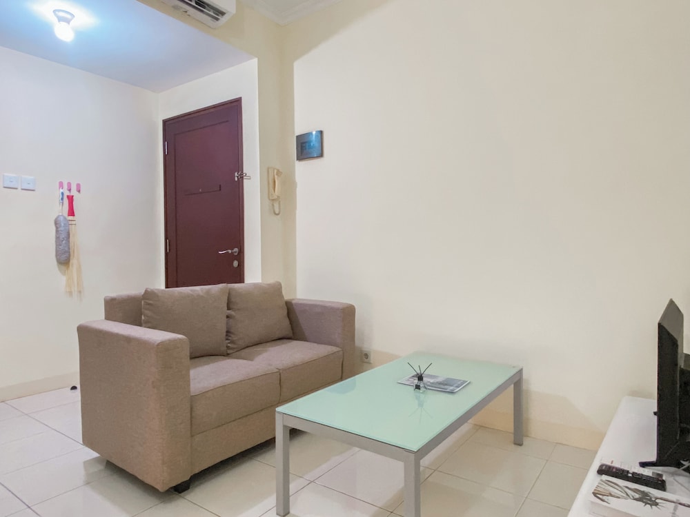 Homey And Modern 2Br At Marina Ancol Apartment