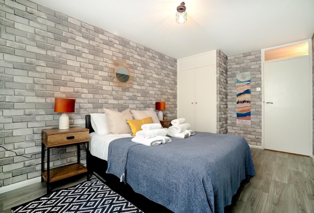 Bright & Modern 1-bedroom Flat in Central Brighton 2 Single Beds Walk to Beach