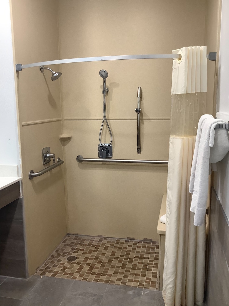 Americas Best Value Inn  Suites San Benito - Property Image 21