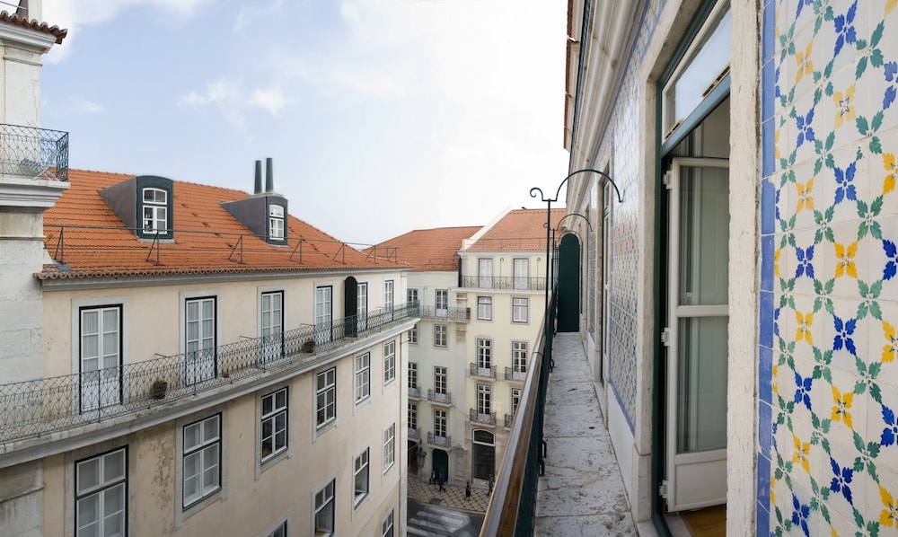 Chiado Apartments