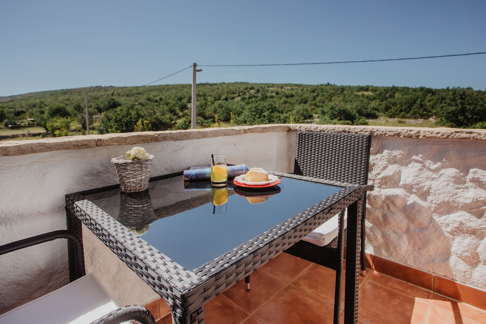 Kalpić Suites & Villa