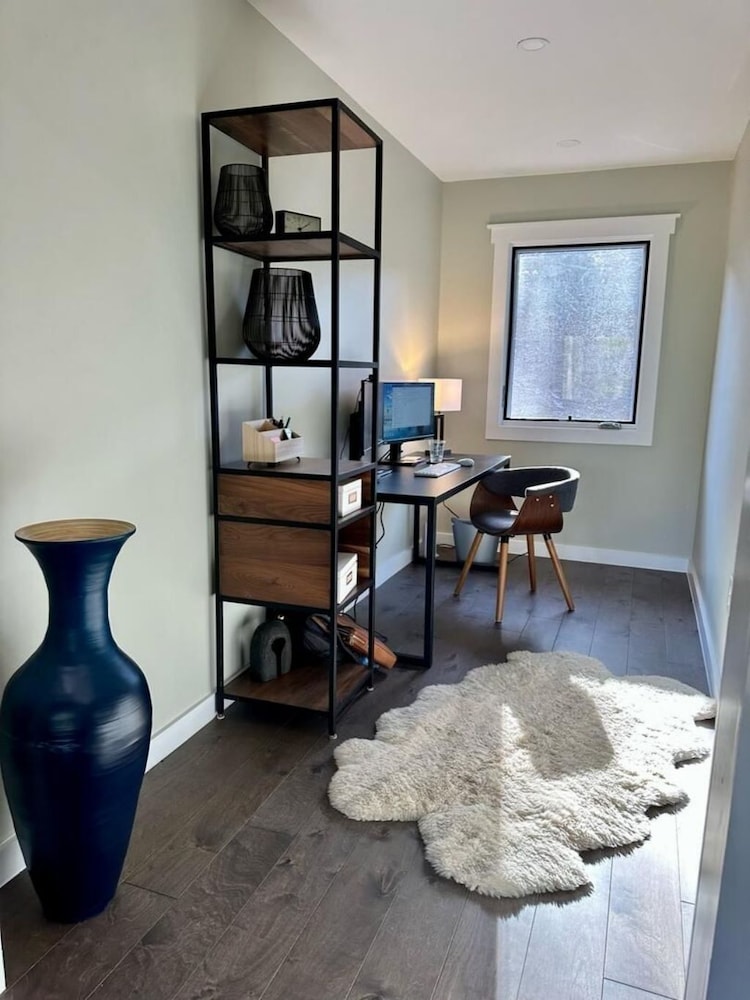 Mountain Ridge - 2 Bedrooms, 2 Baths, Sleeps 4 2 Home by RedAwning view 5