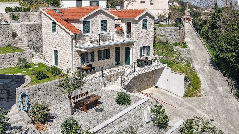 Apartments Doncic
