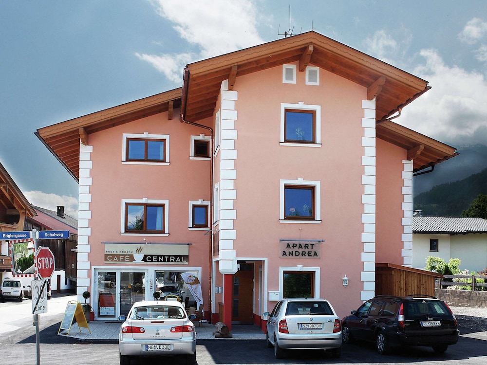 Spacious Apartment in Uderns Near Ski Area view 4