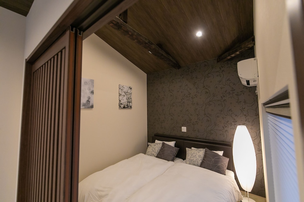 CASA GRApP Nishikujo