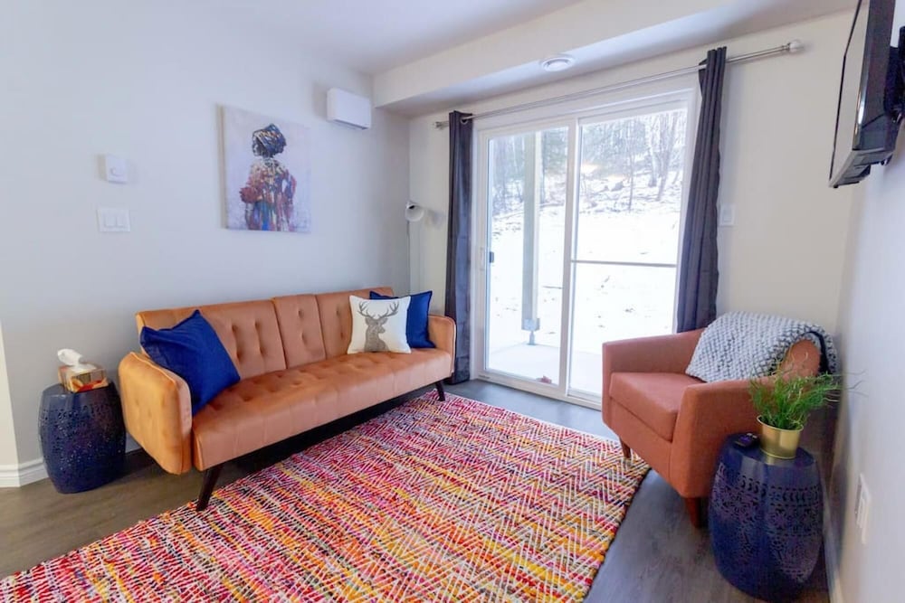 2BD Condo UNB Hospital Golf Patio Coffee-0
