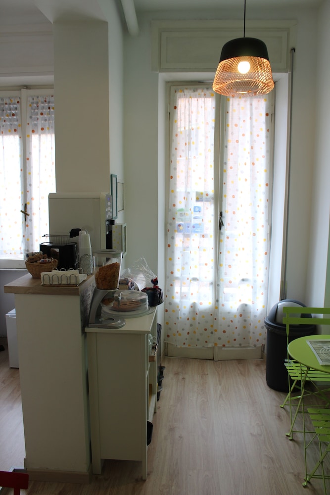 Damiani & Sister Guest House