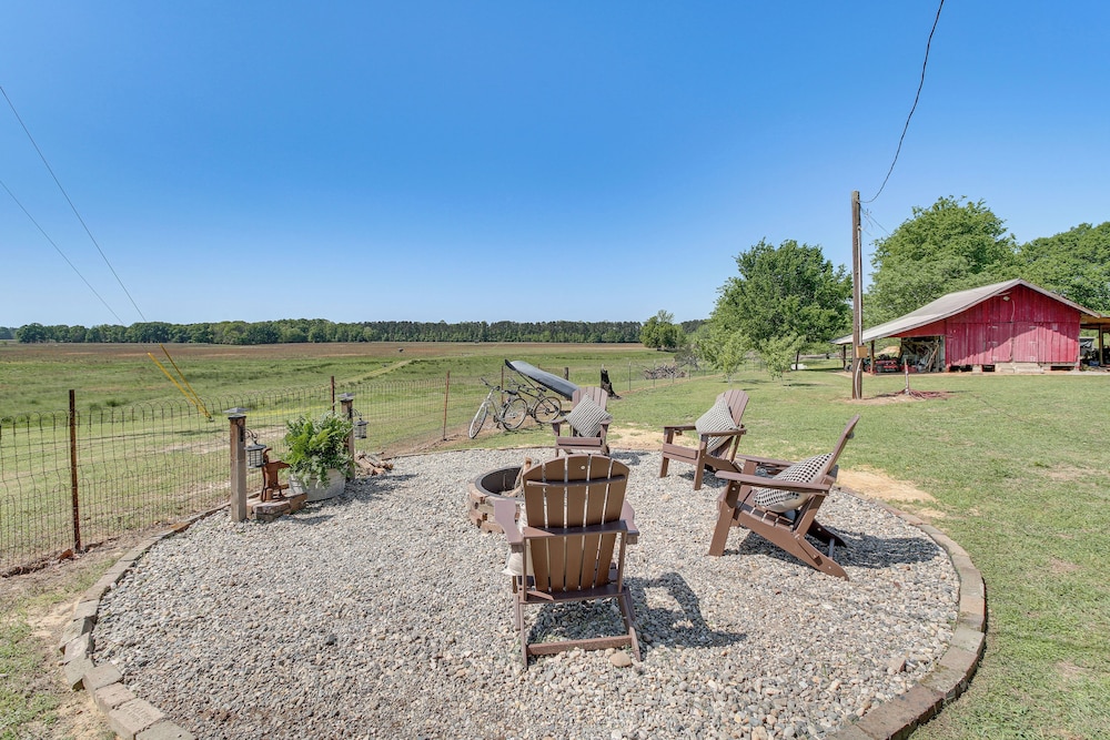 Fish, Swim & Tube: Okolona Studio w/ Pond Access
